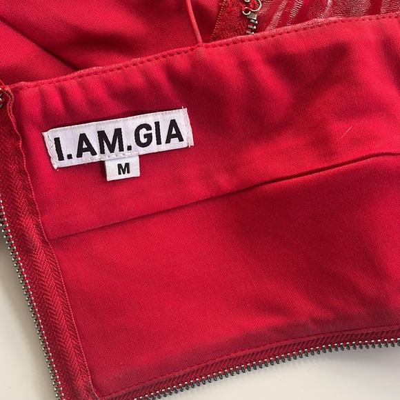 Zipper red bra top - Picture 3 of 3